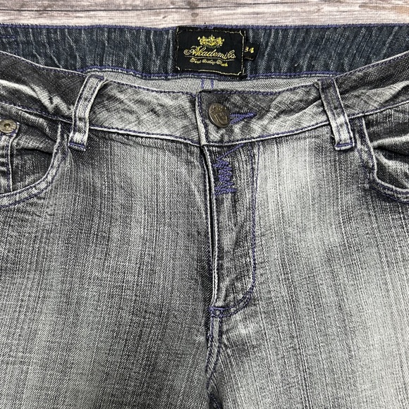 Akademiks Washed Out Black Gray Purple Embroidery Low Rise Bermuda Jean Short 34 - Picture 2 of 12